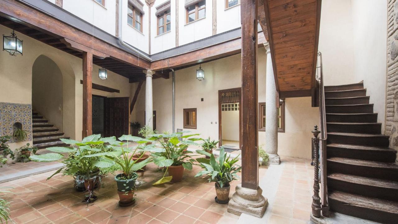 El Patio Del Arrayan - Apartamentos Aloha Toledo Bagian luar foto