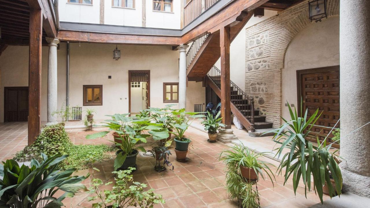 El Patio Del Arrayan - Apartamentos Aloha Toledo Bagian luar foto
