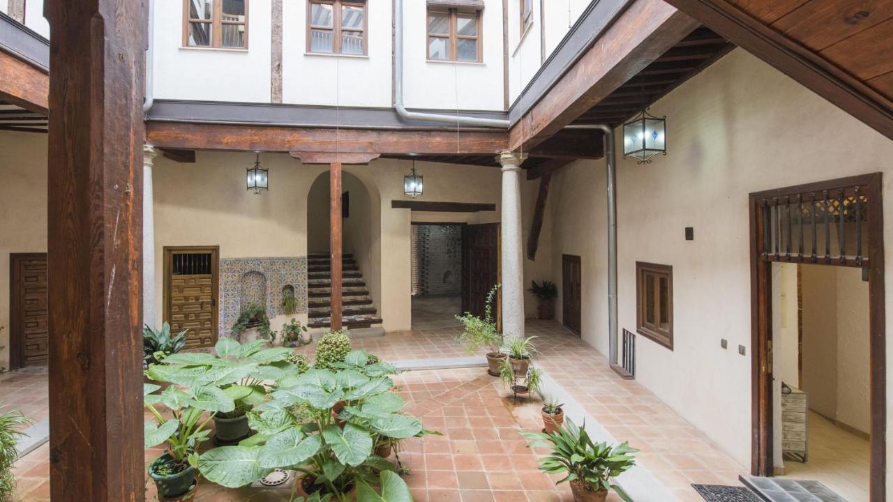 El Patio Del Arrayan - Apartamentos Aloha Toledo Bagian luar foto